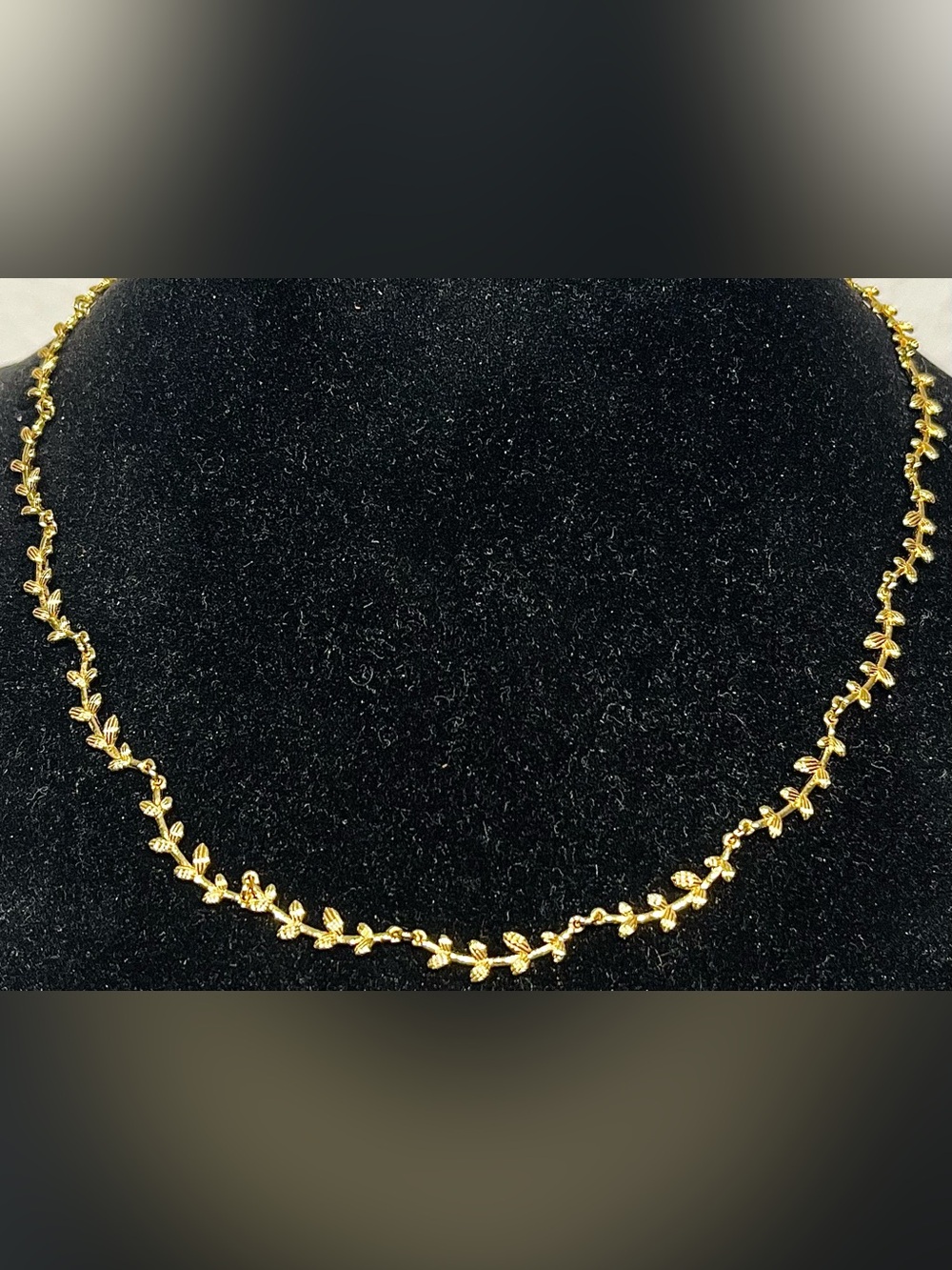 Vintage Gold Leaf Link Necklace